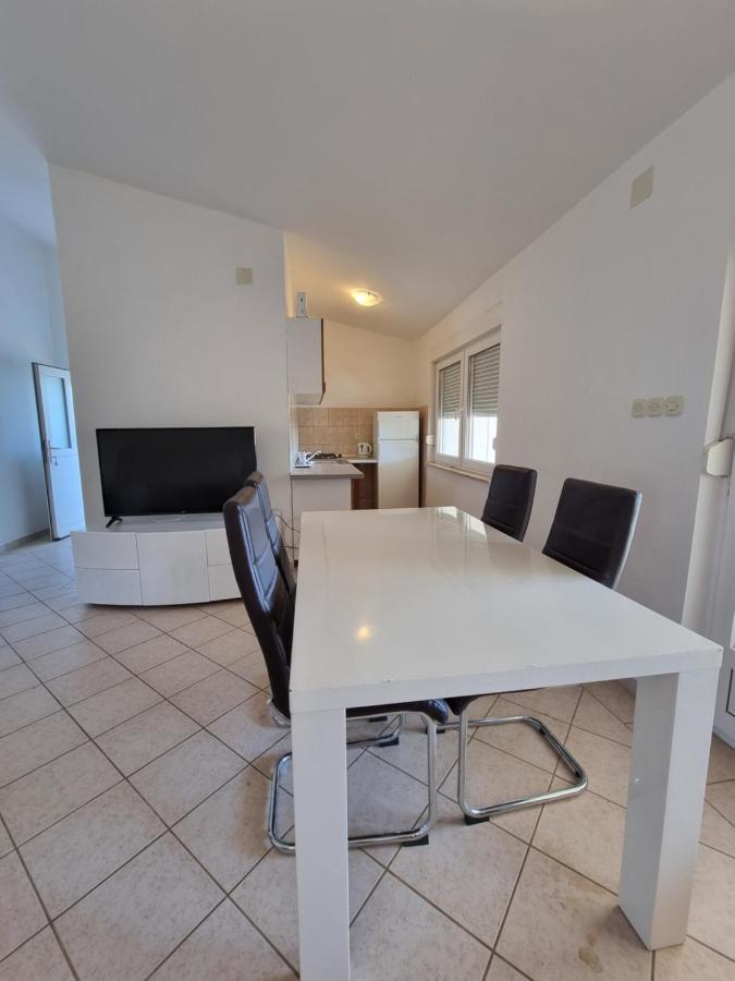 Apartment Bagic Vir Exterior foto